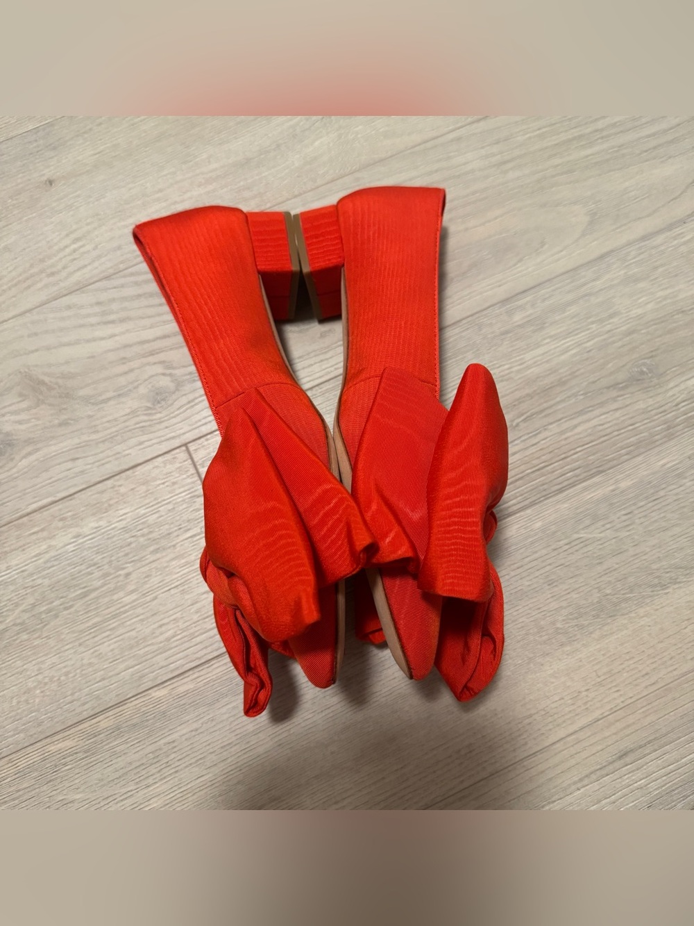 Loeffler Randall statement Red Bow Flat size 7 - Picture 3 of 6